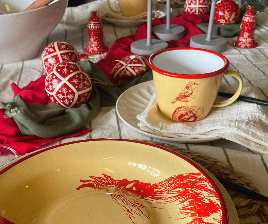 4 Reasons why enamelware enhances holiday gatherings